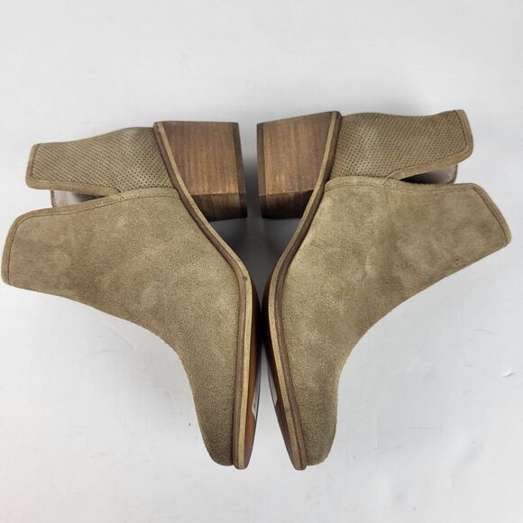 BP Ankle Booties Beige Suede Block Heels Casual Pull On Almond Size 7M - Picture 10 of 13